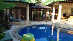 Отель Villa Kamboja Golden Villa no2  Денпасар
